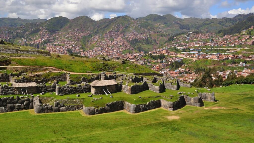 Museums of Cusco: Panoramic view of Sacsayhuamán, an impressive Inca fortress overlooking Cusco, Peru - Inka Trail Peru.info